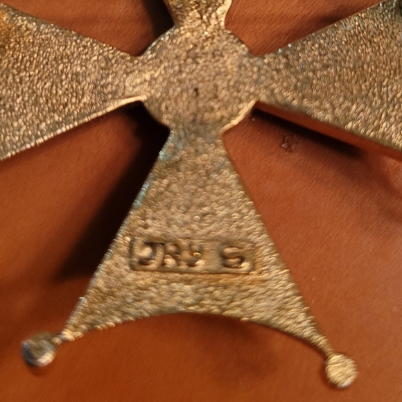 Vintage Jay Strongwater Maltese Cross‎ Brooch - Picture 3 of 4